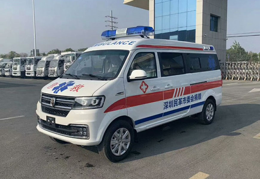 国六金杯阁瑞斯救护车
