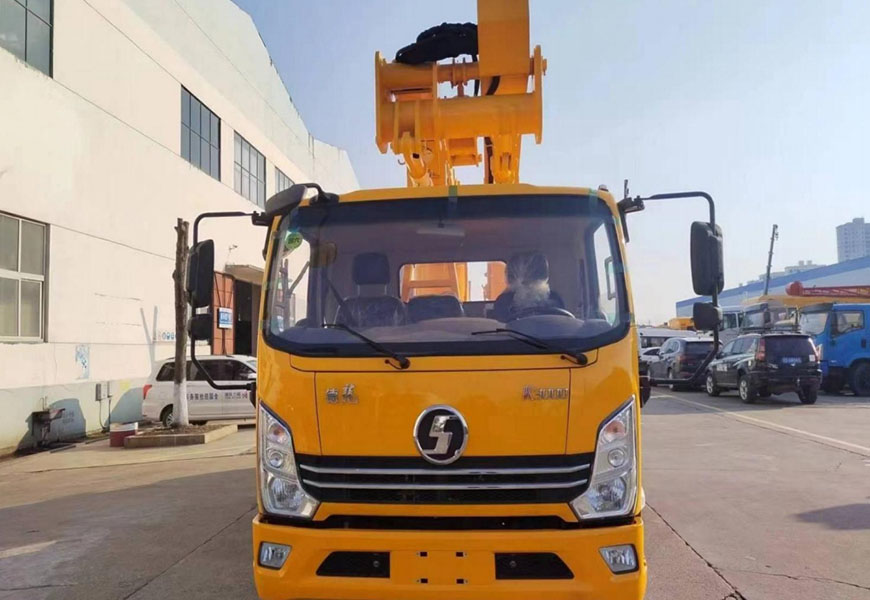 陕汽 K3000 绝缘高空作业车