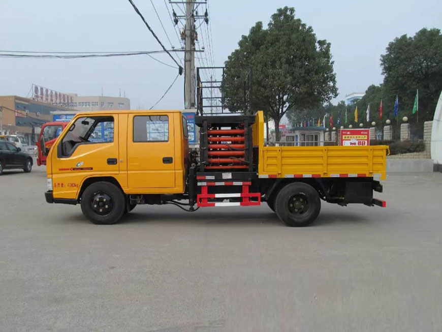 东风153型20米高空作业车